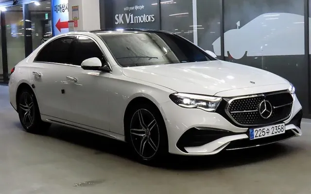 인천국산자동차 E-클래스 W214 E300 4MATIC 매물 사진 2 - 2025/04 9,638km